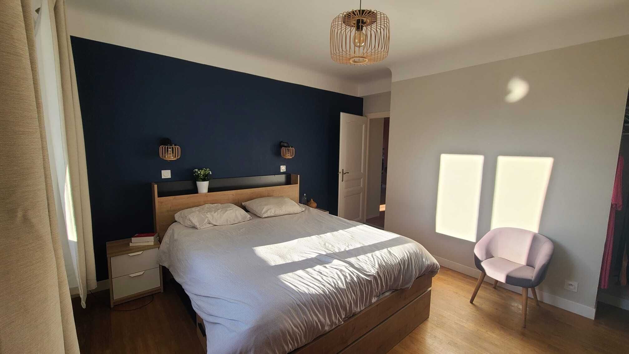 5 chambres, fer et planche à repasser, Wi-Fi, draps fournis