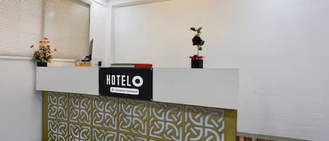 บ้านพัก | ฝ่ายต้อนรับ