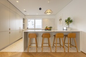 Fridge, microwave, oven, dishwasher