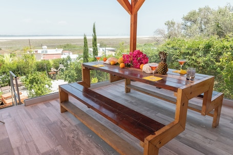 Outdoor dining. LIMASSOL AKROTIRI 3 BEDROOM HOUSE WITH PARKING AND GARDEN