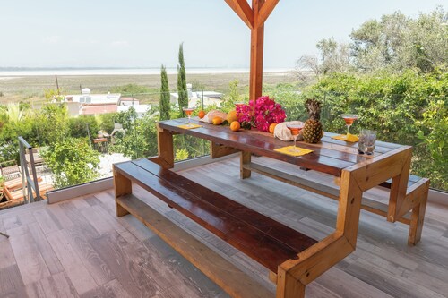 LIMASSOL AKROTIRI 3 BEDROOM HOUSE WITH PARKING AND GARDEN