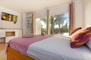 Wi-Fi de cortesia, roupa de cama