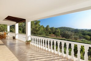 Terrace/patio - Ibiza-style house in a natural setting (San Rafael de Sa Creu/ Sant Rafael de Sa Creu)