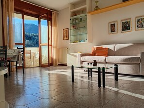 Smart TV - x6 people 3 minutes from beach, 7 minutes from station, ideal base for 5 Lands (Levanto)