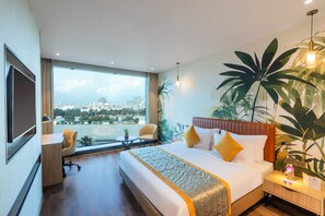 Wonderful Room - Guest King - City View | Caja fuerte, escritorio, espacio para trabajar con un portátil