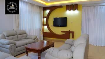 Lyxigt dubbelrum - balkong - sjöutsikt | Vardagsrum