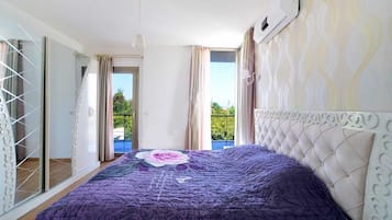 2 slaapkamers, een strijkplank/strijkijzer, wifi, beddengoed