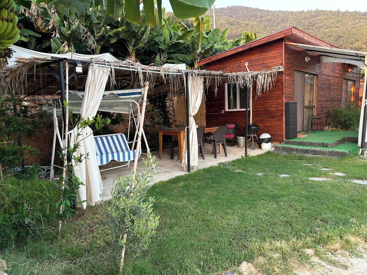 屋外ダイニングエリア