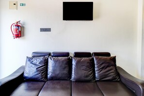 House | Living area - Hotel O Snist University Hyderabad (Hyderabad)