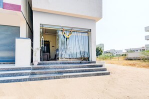 House | Reception - Hotel O Snist University Hyderabad (Hyderabad)