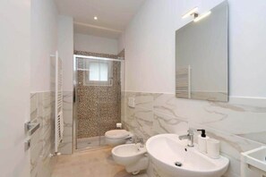 Hair dryer, towels - Belfiore Apartment in Florence (Florence)