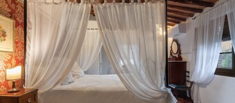 Villa Ginestruzze – Villa with Private Pool and Exclusive Suites in Tuscany