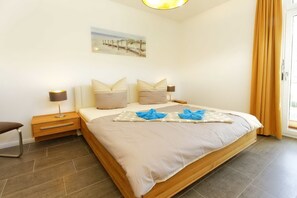 Travel cot, free WiFi - Large apartment in Karlshagen on Usedom with sauna, close to the beach (Karlshagen)