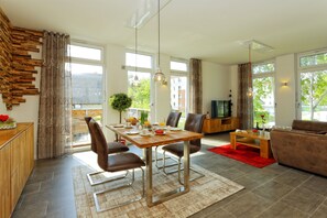 Dining - Large apartment in Karlshagen on Usedom with sauna, close to the beach (Karlshagen)
