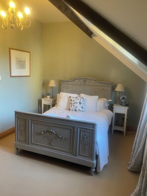 1 makuuhuone, silitysrauta/-lauta, Wi-Fi, vuodevaatteet