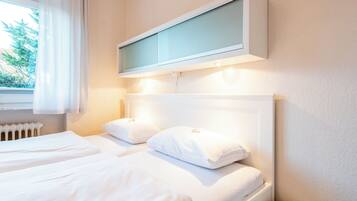 Bügeleisen/Bügelbrett, kostenloses WLAN, Bettwäsche