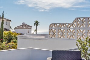 Property grounds - Sea View Home with 3 Terraces near Burriana Beach (Nerja)