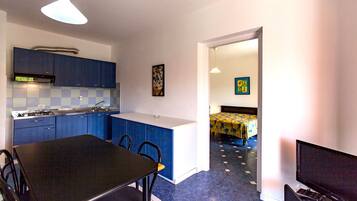 Comfort-Apartment, Balkon | Babybetten, kostenloses WLAN, Bettwäsche