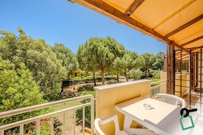 Comfort Apartment, Balcony | Balcony - Hotiday Marina di Cecina (Cecina)