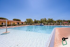 Seasonal outdoor pool - Hotiday Marina di Cecina (Cecina)