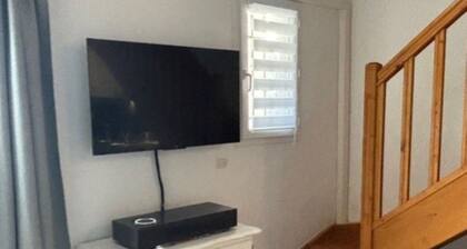 Villa With Heated Pool and Private Garden