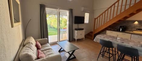 ヴィラ | リビングルーム