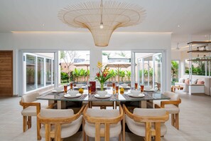 Basic Villa | Dining - Villa Terracotta (Tabanan)