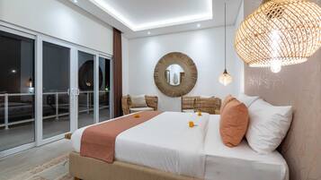 Basic Villa | 4 bedrooms, desk, laptop workspace, bed sheets