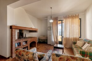 Ping pong - Panorama – Apartment with Terrace and Views of the Tuscan Countryside (Montespertoli)