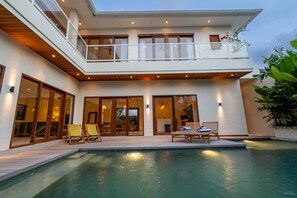 Basic Villa | Pool | Outdoor pool - Villa Laurenda (Tabanan)