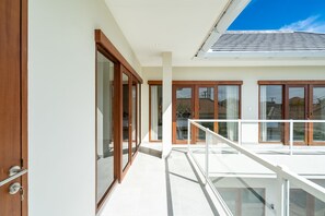 Basic Villa | Property grounds - Villa Laurenda (Tabanan)