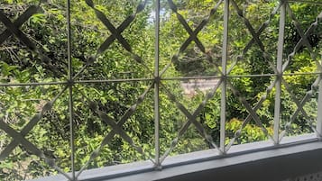 Apartment, 2 Bedrooms, Balcony | Garden