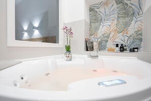 Deluxe Studio | Bathroom - Eos Elegant Apartment & Suites (Siracusa)