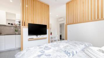 Verdunkelungsvorhänge, Bügeleisen/Bügelbrett, kostenloses WLAN