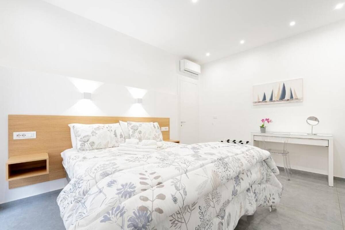 Superior Double Room, Patio, Courtyard View | Blackout curtains, iron/ironing board, free WiFi