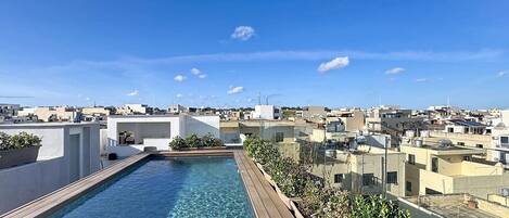 Piscina externa sazonal