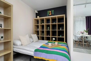 Bügeleisen/Bügelbrett, WLAN, Bettwäsche