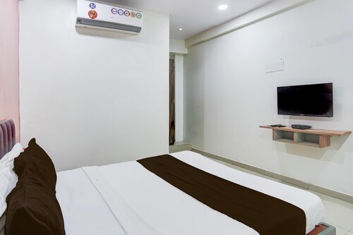 Super Hotel O Dindoli Surat