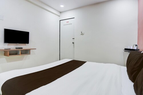 Super Hotel O Dindoli Surat