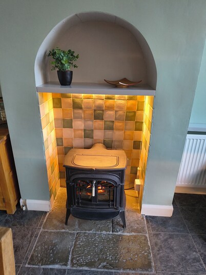 Modern Home with Office space Near NEC BHX Airport. Self check in,