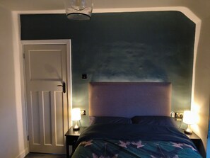 2 chambres, bureau, fer et planche à repasser, Wi-Fi gratuit