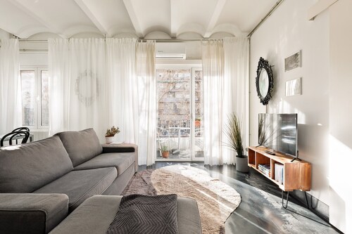 Eulalias Lodges Barcelona