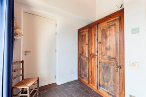 Interior - Casa Fumanal - Unique Property for up to 24 (Abizanda)