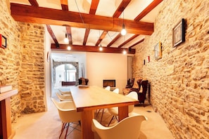 Interior - Casa Fumanal - Unique Property for up to 24 (Abizanda)
