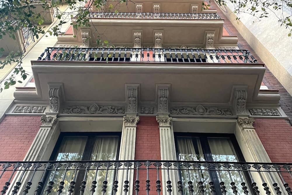Enjoy Apartments Montserrat Boutique Apartment in Eixample