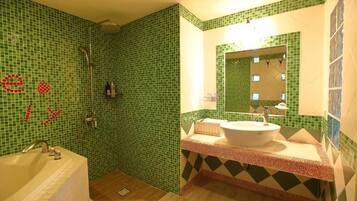 Chambre Double Deluxe, balcon, vue montagne | Salle de bain