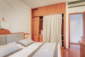 Habitación doble | Minibar, caja fuerte, cunas (de pago) y wifi gratis