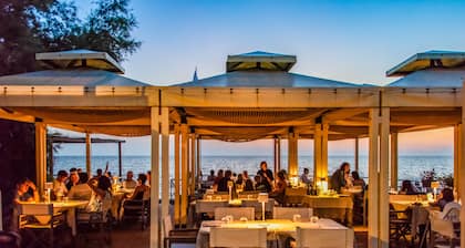 Hotel with private beach in San Vincenzo