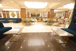 Dining - Hotel Royal Galaxy Blest Park (New Delhi)