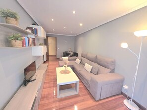 TV - Apartamento acogedor - Santona 3021 (Santoña)